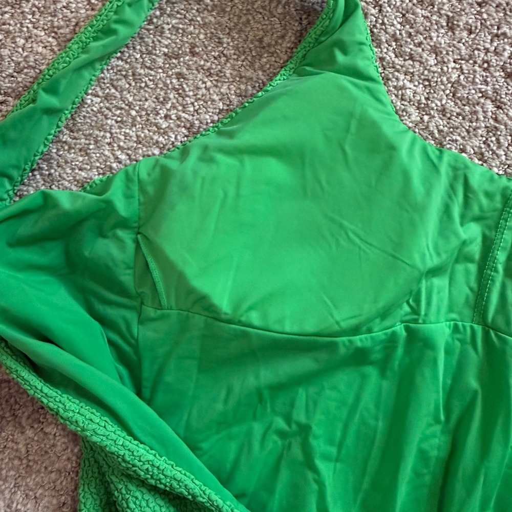 It's Now Cool Clover Green Crinkle Low Back One Piece Swimsuit Large Retro - Picture 9 of 10